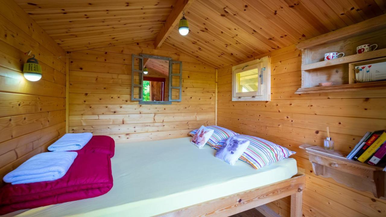 Robinzonski Turizam "Robin' S Hood" Skrad Esterno foto